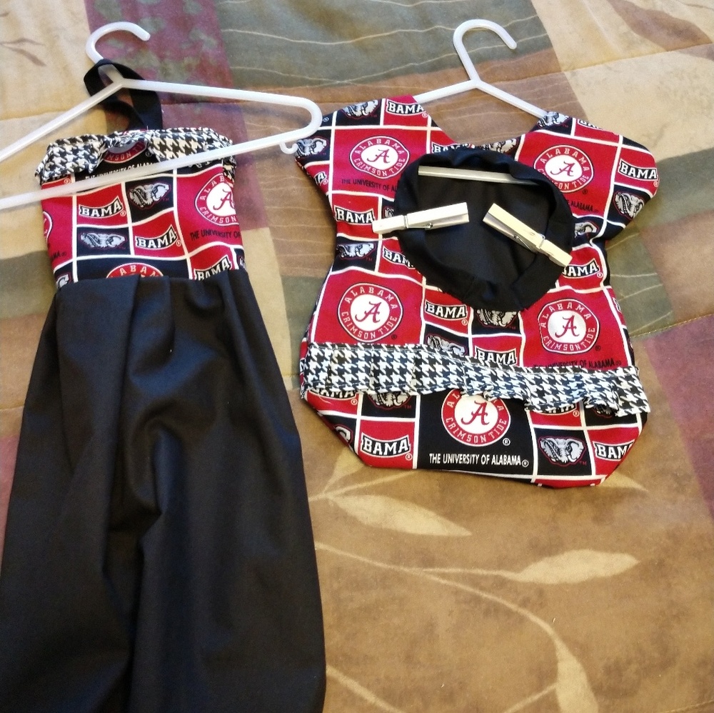 Vintage style clothespin holder and grocery bag